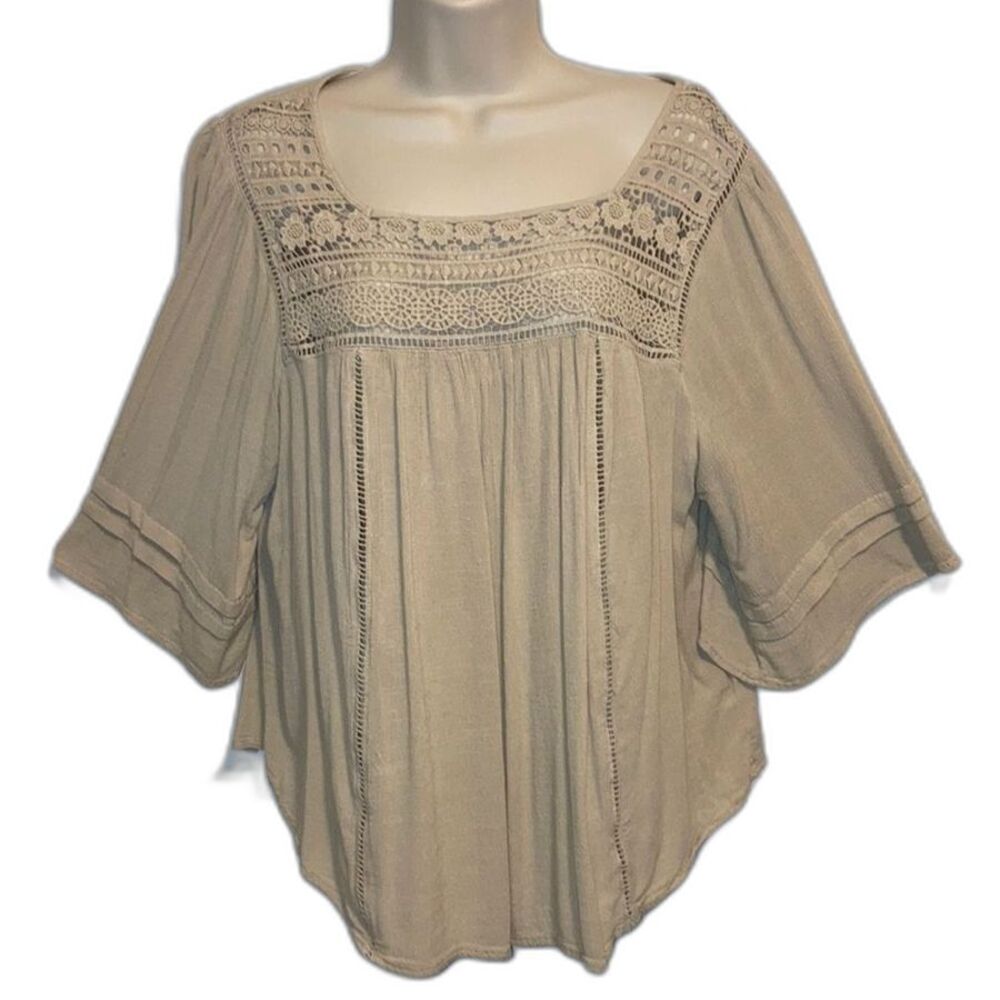 JOHN PAUL RICHARD Bell Sleeve Pullover Top Crochet Neckline Womens Medium